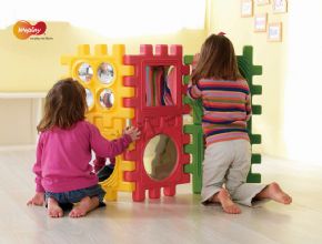 Sensory perception seriesMirror exploration building blocks