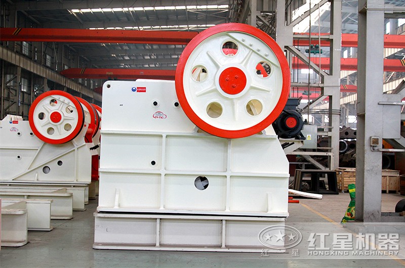 顎式破碎機(jī)處理量大<div id= 顎式破碎機(jī)處理量大、每小時1-1000噸